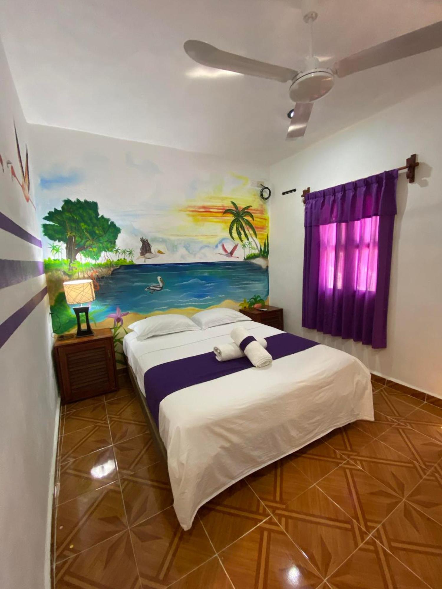 جزيرة هول بوكس Casa Victor Avila المظهر الخارجي الصورة